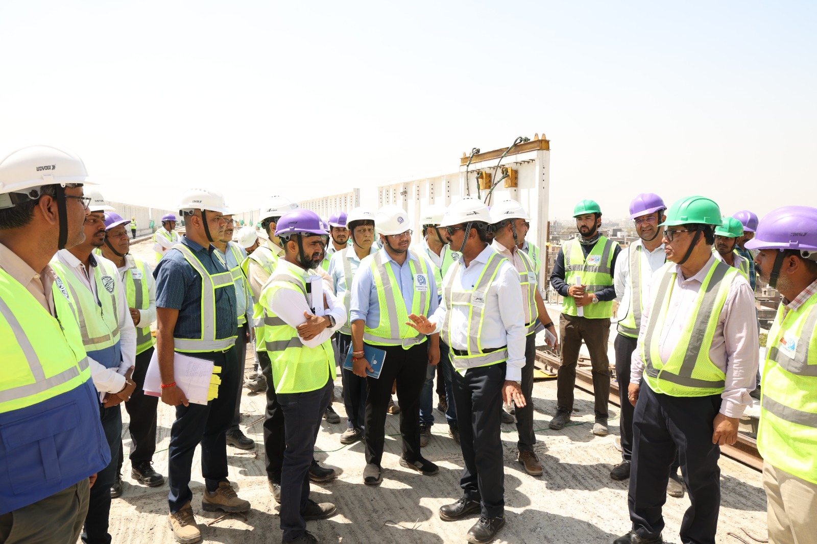Shri Vivek Kumar Gupta, MD/NHSRCL, led a team of directors, contractors, consultants and senior officials on a comprehensive two-day inspection of Mumbai-Ahmedabad Bullet Train project